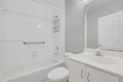 8423 SW 209th St, Cutler Bay, FL 33189 - Photo 11
