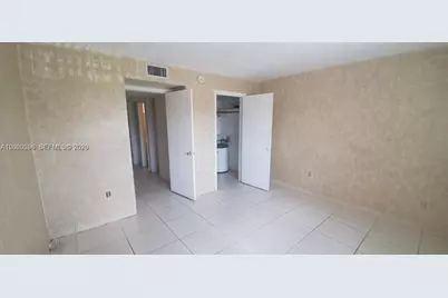465 Swallow Dr #9, Miami Springs, FL 33166 - Photo 3