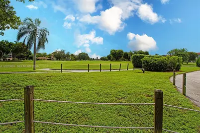 900 SW 142nd Ave #115L, Pembroke Pines, FL 33027 - Photo 61