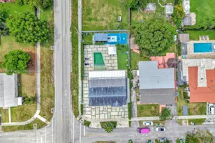 10202 SW 33rd St, Miami, FL 33165 - Photo 49