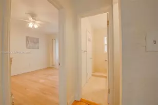 2463 Pine Tree Dr, Miami Beach, FL 33140 - Photo 15