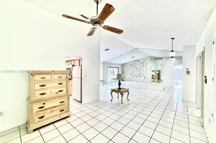 11541 SW 97th St, Miami, FL 33176 - Photo 9