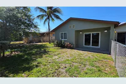1068 NW 112th St #1068, Miami, FL 33168 - Photo 13