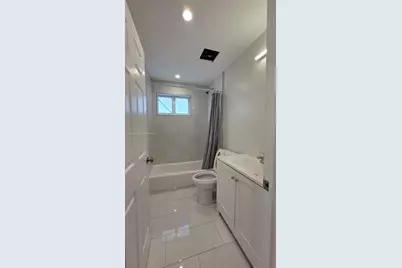 1068 NW 112th St #1068, Miami, FL 33168 - Photo 9