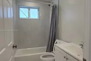 1068 NW 112th St, Miami, FL 33168 - Photo 9