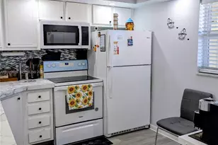 130 NE 26th Ave, Boynton Beach, FL 33435 - Photo 3