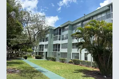 2781 Taft St #411, Hollywood, FL 33020 - Photo 1