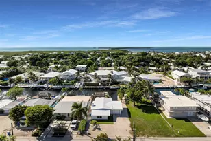 251 Azalea St, Plantation Key, FL 33070 - Photo 3