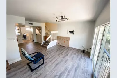 8661 NW 4th Ter #903, Miami, FL 33126 - Photo 5