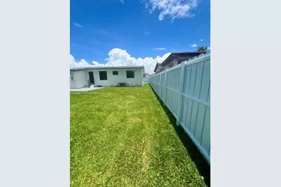 12020 W Golf Drive, Miami, FL 33167 - Photo 37