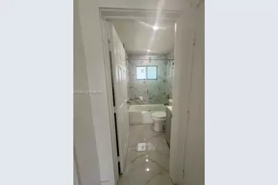 12020 W Golf Drive, Miami, FL 33167 - Photo 27