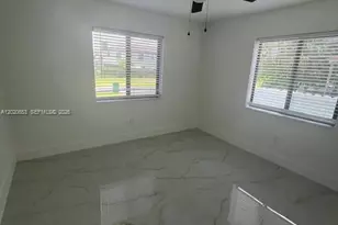 12020 W Golf Dr, Miami, FL 33167 - Photo 23