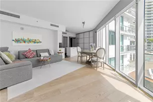 92 SW 3rd St, Miami, FL 33130 - Photo 9