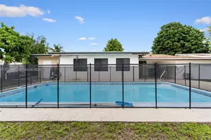 4700 NW 1st Ct, Plantation, FL 33317 - Photo 7