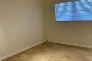 1100 NE 1st Ct, Hallandale Beach, FL 33009 - Photo 9