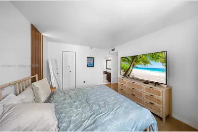 5880 Collins Ave #1007, Miami Beach, FL 33140 - Photo 21
