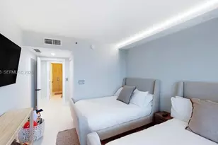 7000 Island Blvd, Aventura, FL 33160 - Photo 11