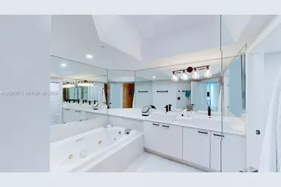 7000 Island Blvd #1808, Aventura, FL 33160 - Photo 9
