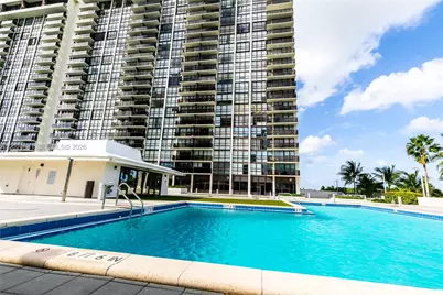 600 NE 36th St #710, Miami, FL 33137 - Photo 5