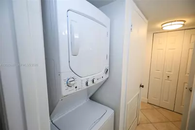600 NE 36th St #710, Miami, FL 33137 - Photo 13