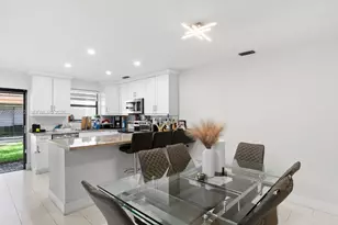3400 Emerald Oaks Dr, Hollywood, FL 33021 - Photo 37