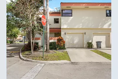 3400 Emerald Oaks Dr #801, Hollywood, FL 33021 - Photo 1