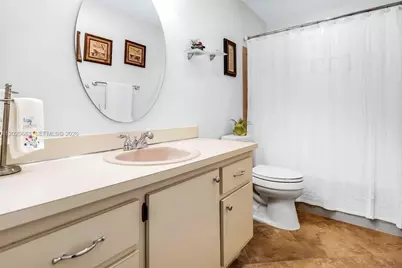828 NW 79th Ter, Plantation, FL 33324 - Photo 21