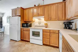 828 NW 79th Terrace, Plantation, FL 33324 - Photo 17