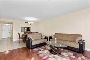 901 Colony Point Cir, Pembroke Pines, FL 33026 - Photo 13