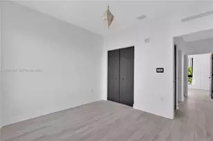 4740 NW 84th Ct, Doral, FL 33166 - Photo 15