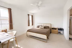 217 SW 170th Ave, Pembroke Pines, FL 33027 - Photo 17