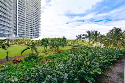 10275 Collins Ave #307, Bal Harbour, FL 33154 - Photo 9