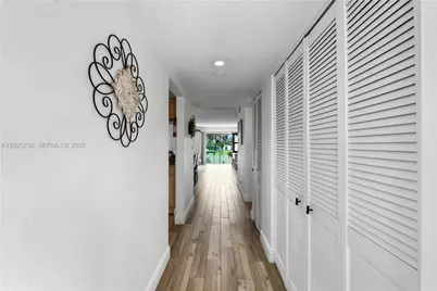 430 Commodore Dr #213, Plantation, FL 33325 - Photo 7