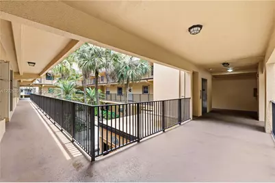 430 Commodore Dr #213, Plantation, FL 33325 - Photo 5