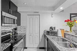 15430 SW 82nd Ln, Miami, FL 33193 - Photo 5