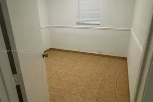 4035 SW 11th St, Miami, FL 33134 - Photo 15