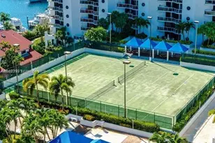 3610 Yacht Club Dr, Aventura, FL 33180 - Photo 21