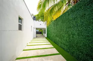 545 NW 47th St, Miami, FL 33127 - Photo 33