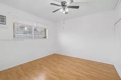60 NW 79th St #6, Miami, FL 33150 - Photo 5