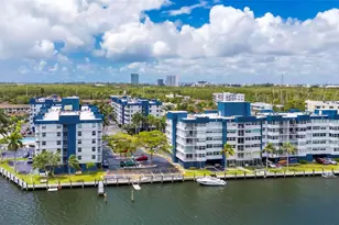 16558 NE 26th Ave, North Miami Beach, FL 33160 - Photo 51