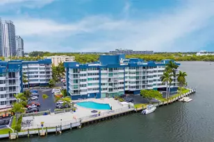 16558 NE 26th Ave, North Miami Beach, FL 33160 - Photo 3