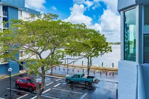 16558 NE 26th Ave, North Miami Beach, FL 33160 - Photo 25