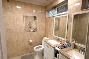 661 SW 67th Ave, Pembroke Pines, FL 33023 - Photo 21
