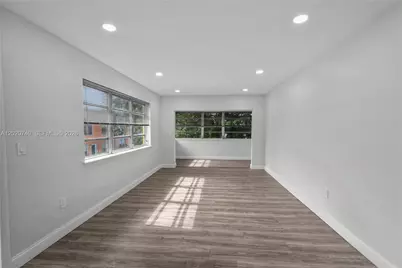 245 NE 191st St #3014, Miami, FL 33179 - Photo 3