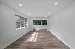 245 NE 191st St, Miami, FL 33179 - Photo 3