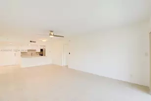 200 Lakeview Dr, Weston, FL 33326 - Photo 9