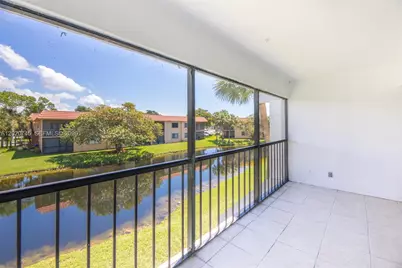 200 Lakeview Dr #211, Weston, FL 33326 - Photo 27