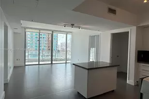 92 SW 3rd St, Miami, FL 33130 - Photo 3
