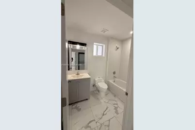 811 E 52nd St #101, Hialeah, FL 33013 - Photo 23