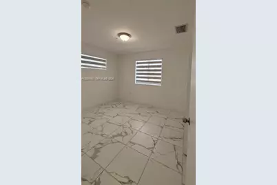 811 E 52nd St #101, Hialeah, FL 33013 - Photo 33